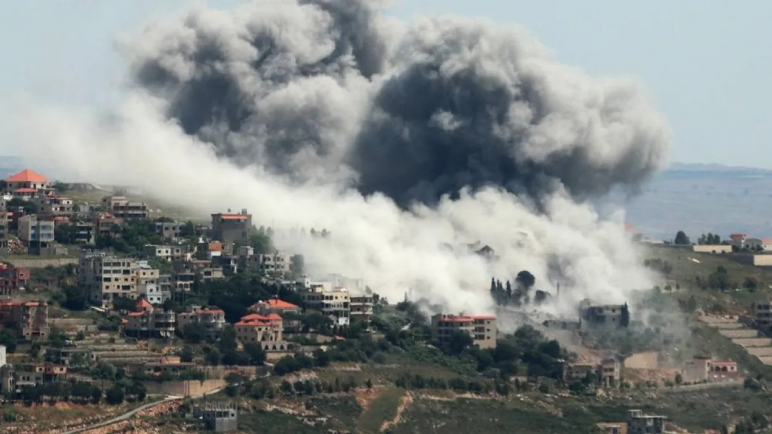 Israel: Hezbollah lanza cohetes contra base de la Brigada Golani